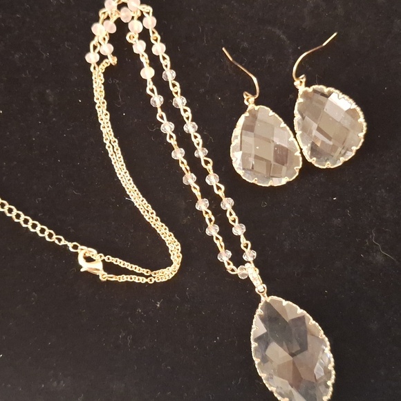 Gold and Silver Teardrop Necklace Set - Picture 4 of 7